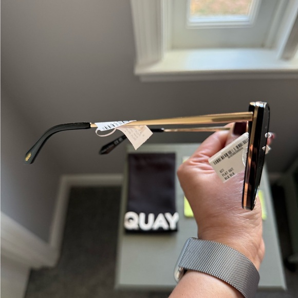 Quay Sunglasses - Picture 5 of 7